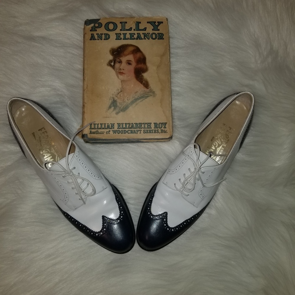 Salvatore Ferragamo oxford women size 8N BEAUTIFUL